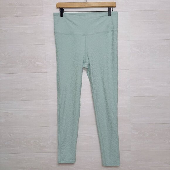 Mono B Women's Leopard Jacquard High Waisted Ankle Length Athletic Leggings - Picture 2 of 6